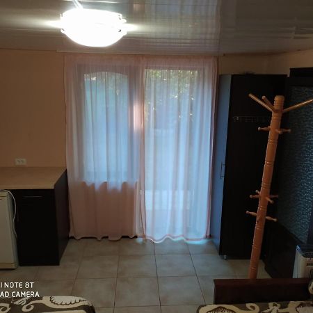 Small Guest House Lazurne Dış mekan fotoğraf