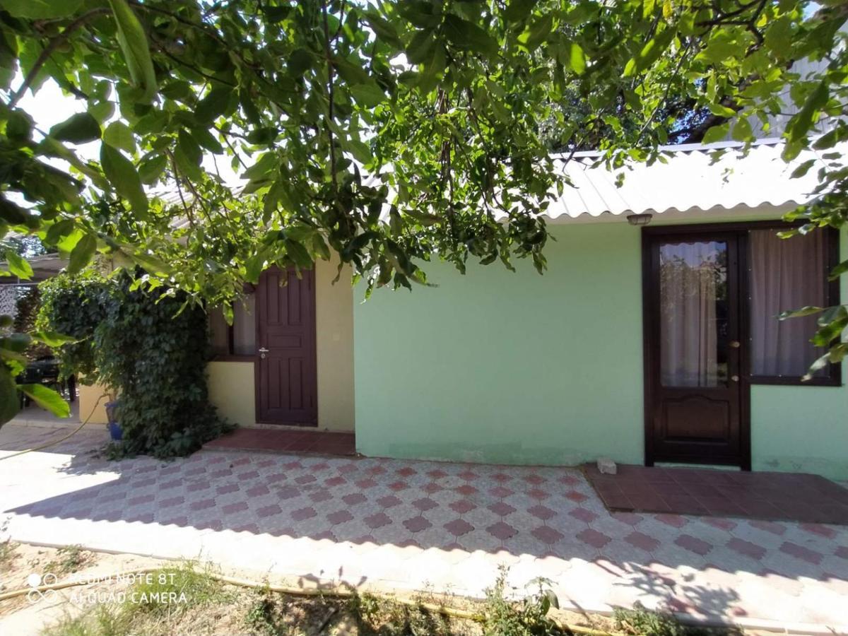 Small Guest House Lazurne Dış mekan fotoğraf