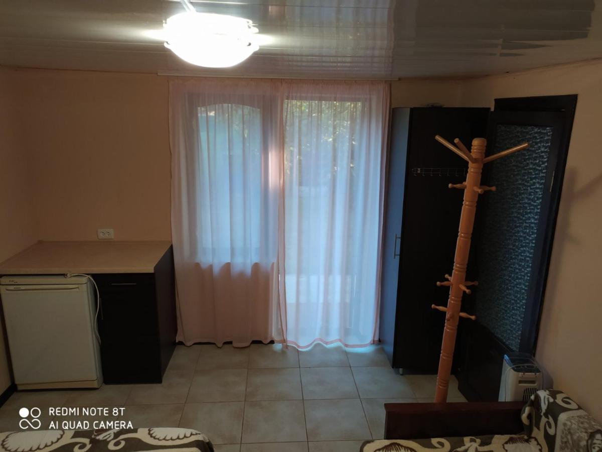 Small Guest House Lazurne Dış mekan fotoğraf