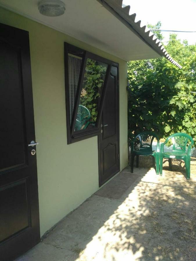 Small Guest House Lazurne Dış mekan fotoğraf